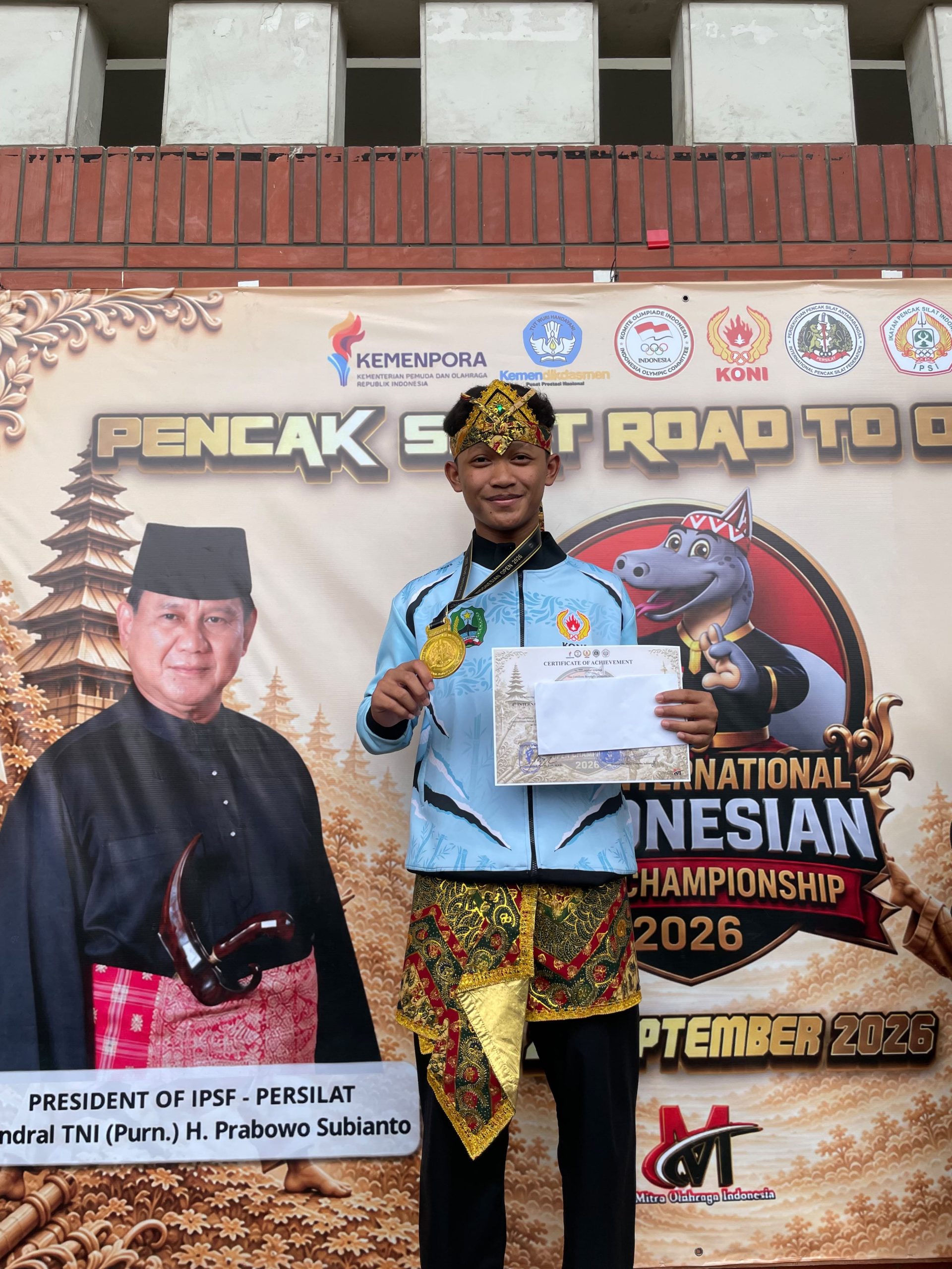 Torehkan Prestasi di Kejuaraan Dunia, Zaky Tsabit Ubadah Raih Juara 1 Seni Solo Creative